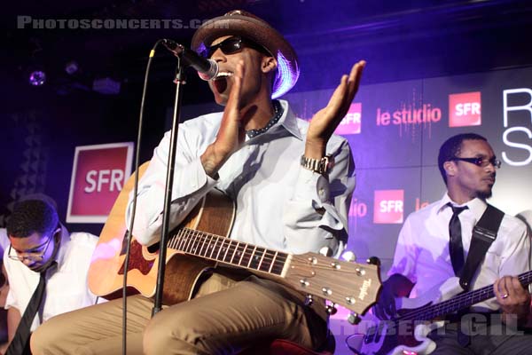 RAPHAEL SAADIQ - 2009-07-08 - PARIS - Studio SFR - 